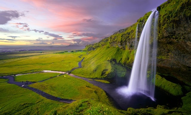 Islândia.